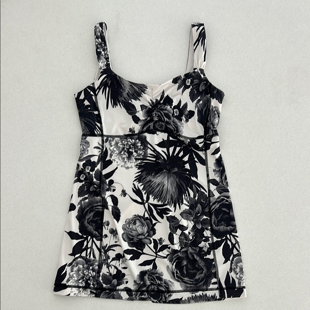 Lululemon Athletica Asymmetrical Black and White Camisole